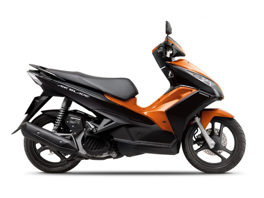 Dàn áo xe airblade chính hãng bao nhiêu tiền 3 Dàn áo xe airblade chính hãng 2013